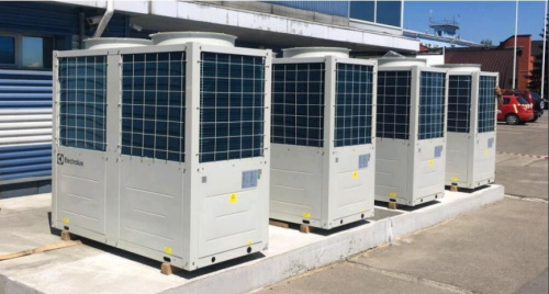 Чиллер с воздушным охлаждением Electrolux EMASC-440 фото 2